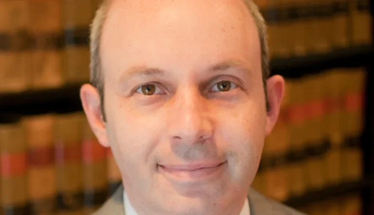 Tom Goldstein, abogado y jugador de póker, durante su audiencia de sentencia en la corte federal de Maryland, julio de 2026