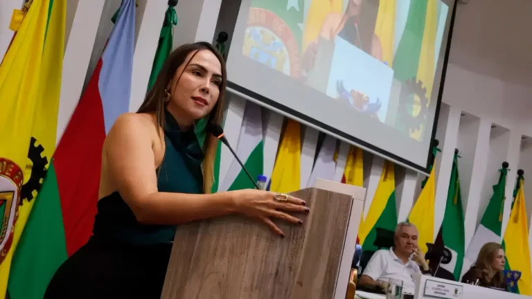 Documentos y registros de control político de la Lotería del Risaralda en Colombia.